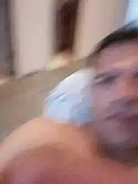 Snapshot of Claudiokkkkk chatting on December 15, 11:42 pm Claudiokkkkk online show from December 15, 11:42 pm