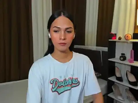 Snapshot of Sedictive_Samantha chatting on November 7, 11:19 pm Sedictive Samantha online show from November 7, 11:19 pm