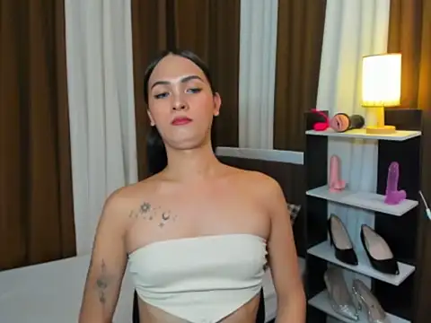 Snapshot of Sedictive_Samantha chatting on October 28, 5:08 am Sedictive Samantha online show from October 28, 5:08 am