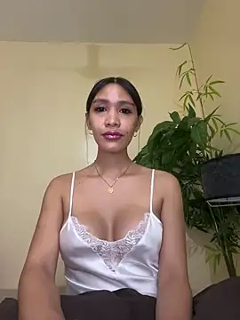 UrIdealGirl Jade online show from May 24, 2:17 pm