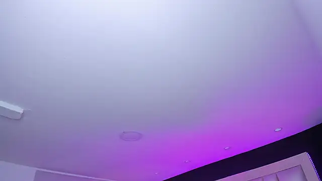 LuisaJonnes  online show from November 25, 6:30 pm