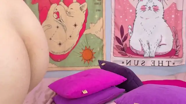 Snapshot of Leri_Dells chatting on March 2, 5:08 am Leri Dells online show from March 2, 5:08 am