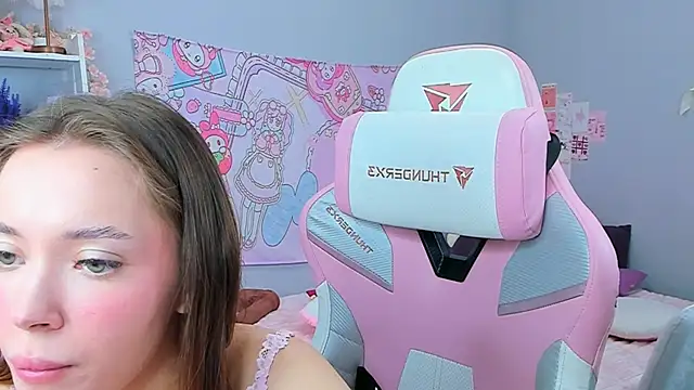 Snapshot of Leri_Dells chatting on February 3, 6:40 am Leri Dells online show from February 3, 6:40 am