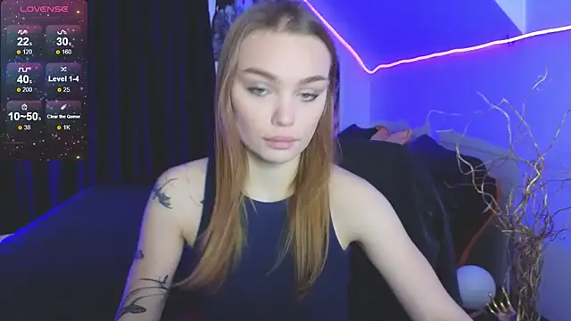 KitsyMoore online show from October 6, 1:01 pm