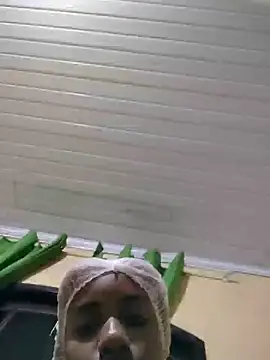 Barbiefox24 online show from November 21, 7:13 pm