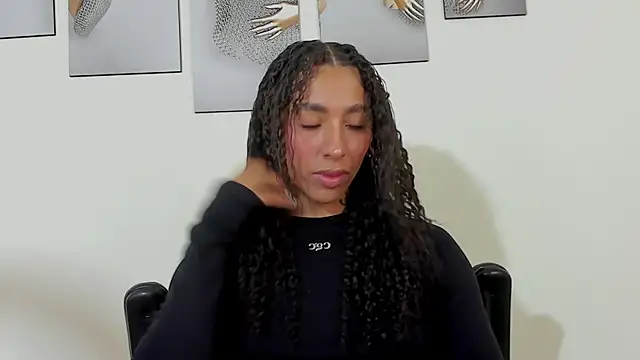 KAYLA BATISTA  online show from April 16, 6:30 pm