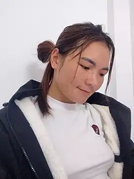 phuongxinhxan online show from November 23, 1:15 am