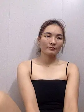 Snapshot of phuongxinhxan chatting on October 17, 3:10 am phuongxinhxan online show from October 17, 3:10 am