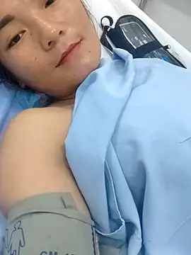 Snapshot of phuongxinhxan chatting on October 14, 1:23 pm phuongxinhxan online show from October 14, 1:23 pm