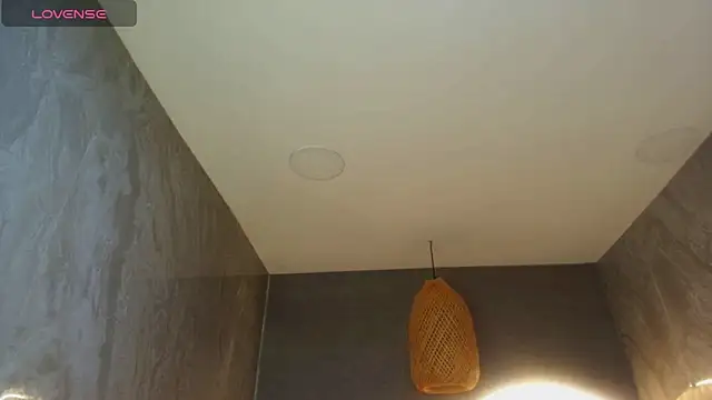 dany r  online show from October 10, 1:01 pm