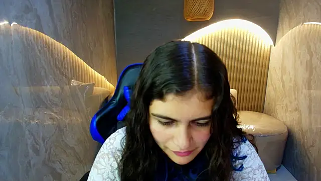 dany r  online show from November 12, 1:48 pm