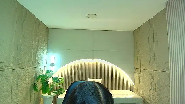 dany r  online show from November 28, 1:00 pm