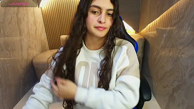 dany r  online show from October 13, 1:34 pm