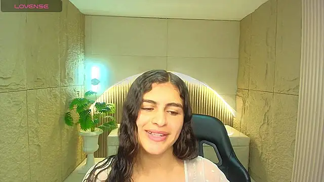 dany r  online show from November 29, 1:11 pm