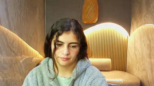 dany r  online show from October 17, 1:02 pm