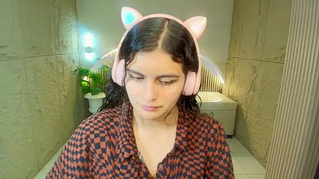 dany r  online show from March 31, 1:02 pm