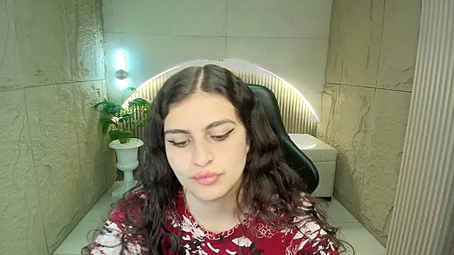 dany r  online show from April 8, 12:50 pm