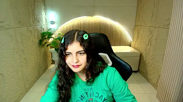 dany r  online show from March 20, 1:01 pm