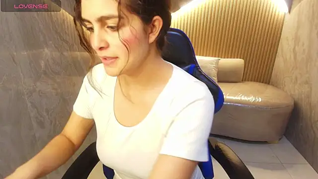 dany r  online show from September 30, 1:28 pm