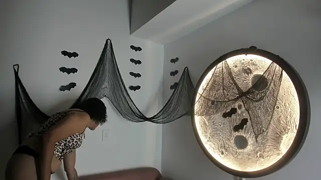 Isabella-Rosssi online show from October 26, 4:35 am