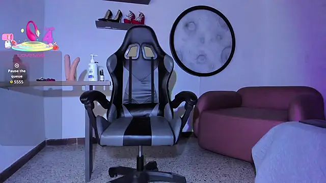 Isabella-Rosssi online show from November 23, 4:44 am