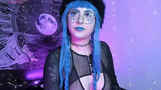 Snapshot of Hallucigenia_ chatting on October 23, 9:13 pm Hallucigenia online show from October 23, 9:13 pm