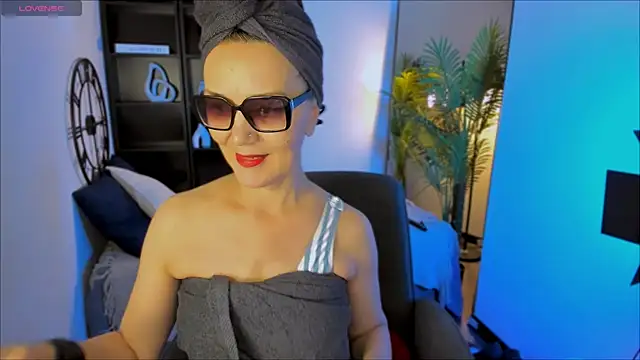 Irene Marlow online show from January 9, 1:40 pm