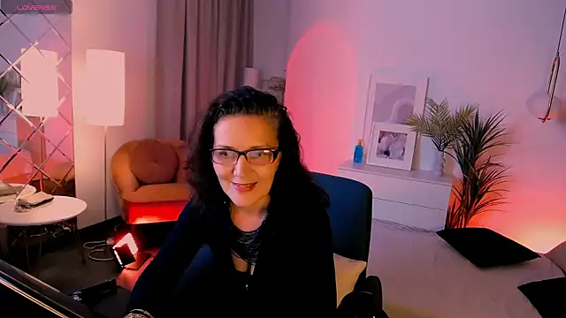 Irene Marlow online show from September 22, 2:01 pm