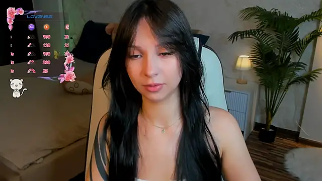 Snapshot of StarlitFairy chatting on October 8, 5:42 am StarlitFairy online show from October 8, 5:42 am