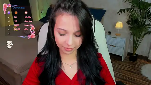 Snapshot of StarlitFairy chatting on October 12, 5:20 am StarlitFairy online show from October 12, 5:20 am