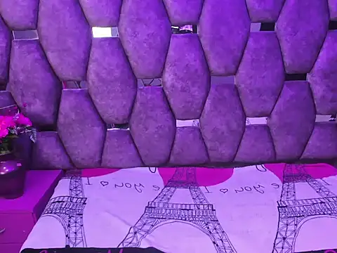 Snapshot of burbuja_pink_ chatting on February 17, 3:26 am burbuja pink online show from February 17, 3:26 am