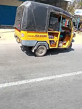 Snapshot of sweetqueen143 chatting on February 5, 5:58 am sweetqueen143 online show from February 5, 5:58 am