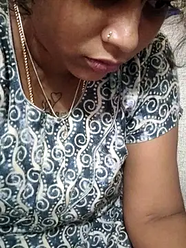 sweetqueen143 online show from September 27, 3:51 pm