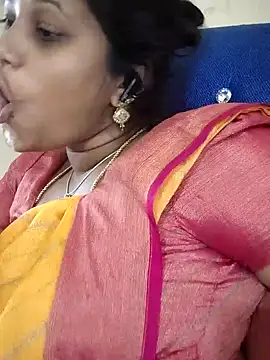 sweetqueen143 online show from November 22, 4:55 am