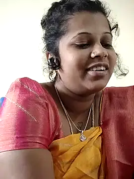 sweetqueen143 online show from October 18, 5:42 am