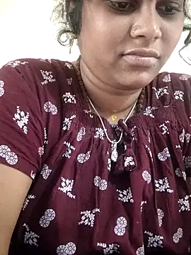 sweetqueen143 online show from November 6, 4:05 am