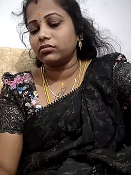 sweetqueen143 online show from April 16, 11:44 am