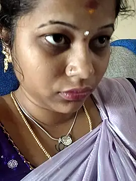 sweetqueen143 online show from September 26, 3:13 am