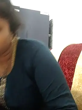 sweetqueen143 online show from April 13, 11:03 am