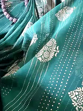 sweetqueen143 online show from October 25, 4:55 am