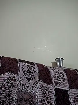 sweetqueen143 online show from December 5, 3:16 am