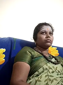 sweetqueen143 online show from October 25, 5:02 pm