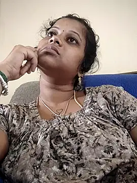 sweetqueen143 online show from October 16, 5:16 am