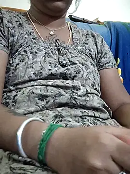 sweetqueen143 online show from October 29, 4:28 pm