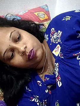 Snapshot of sweetqueen143 chatting on February 9, 6:06 pm sweetqueen143 online show from February 9, 6:06 pm