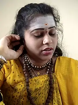 sweetqueen143 online show from October 26, 5:19 am