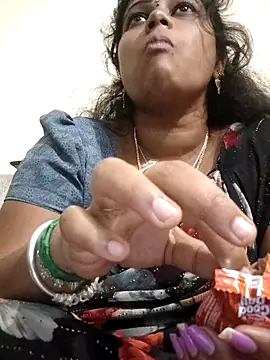 sweetqueen143 online show from October 2, 5:38 pm