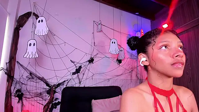 natalia blue online show from November 6, 5:39 pm