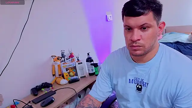 ryden 01 online show from October 15, 4:26 pm