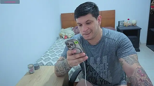 ryden 01 online show from March 28, 12:44 am